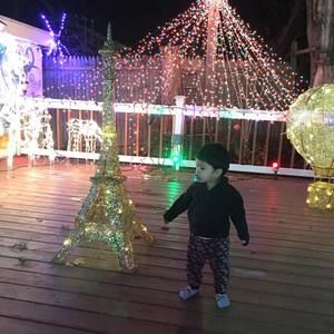 Meet your Posher, Bi